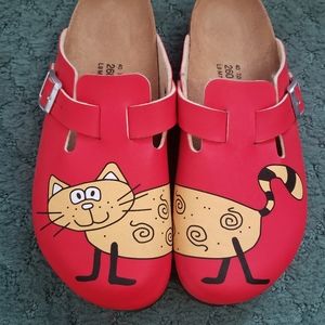 Brand New Birki's from Birkenstock Red Cat Clogs Size 9.5-10